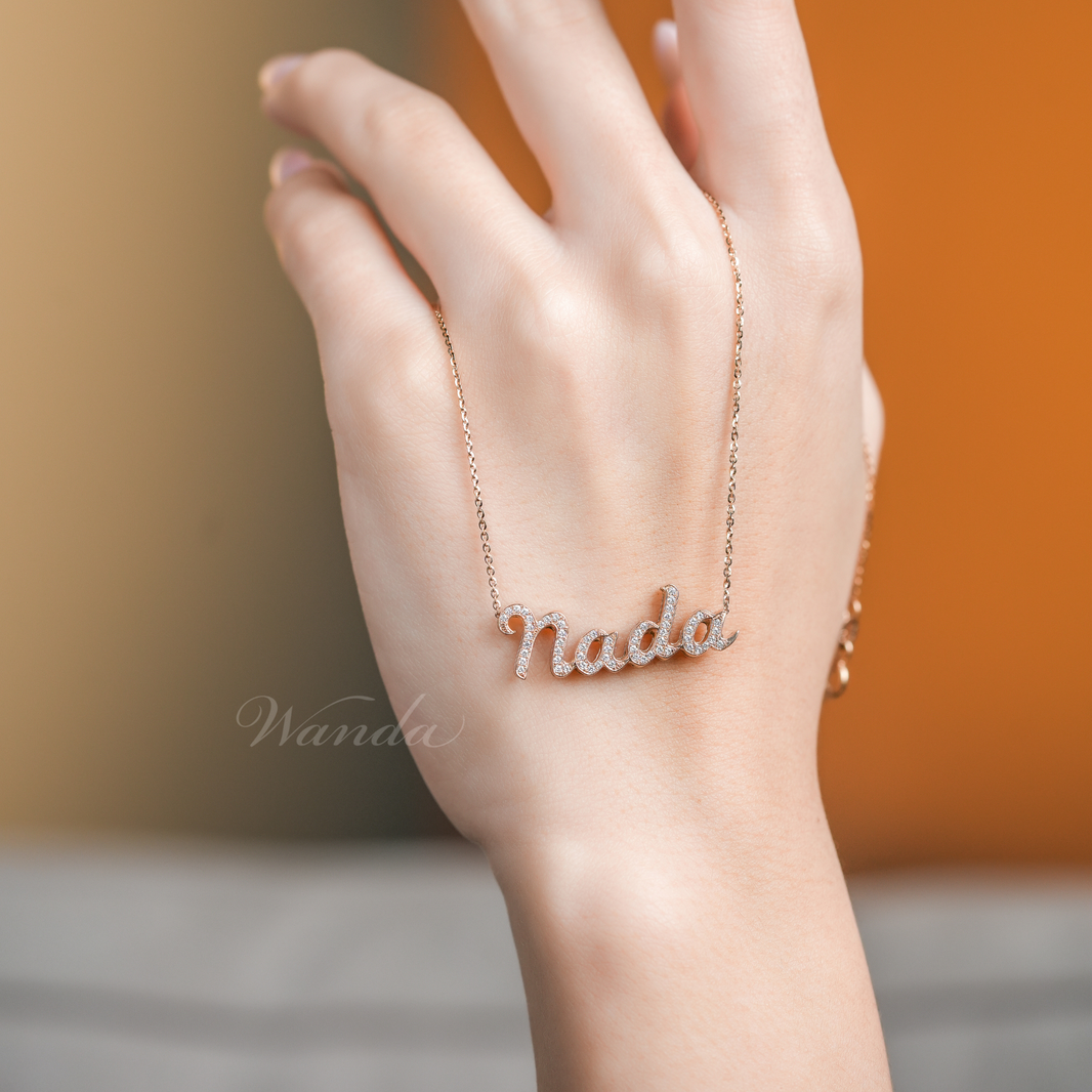 Keistimewaan Liontin Berlian Inisial