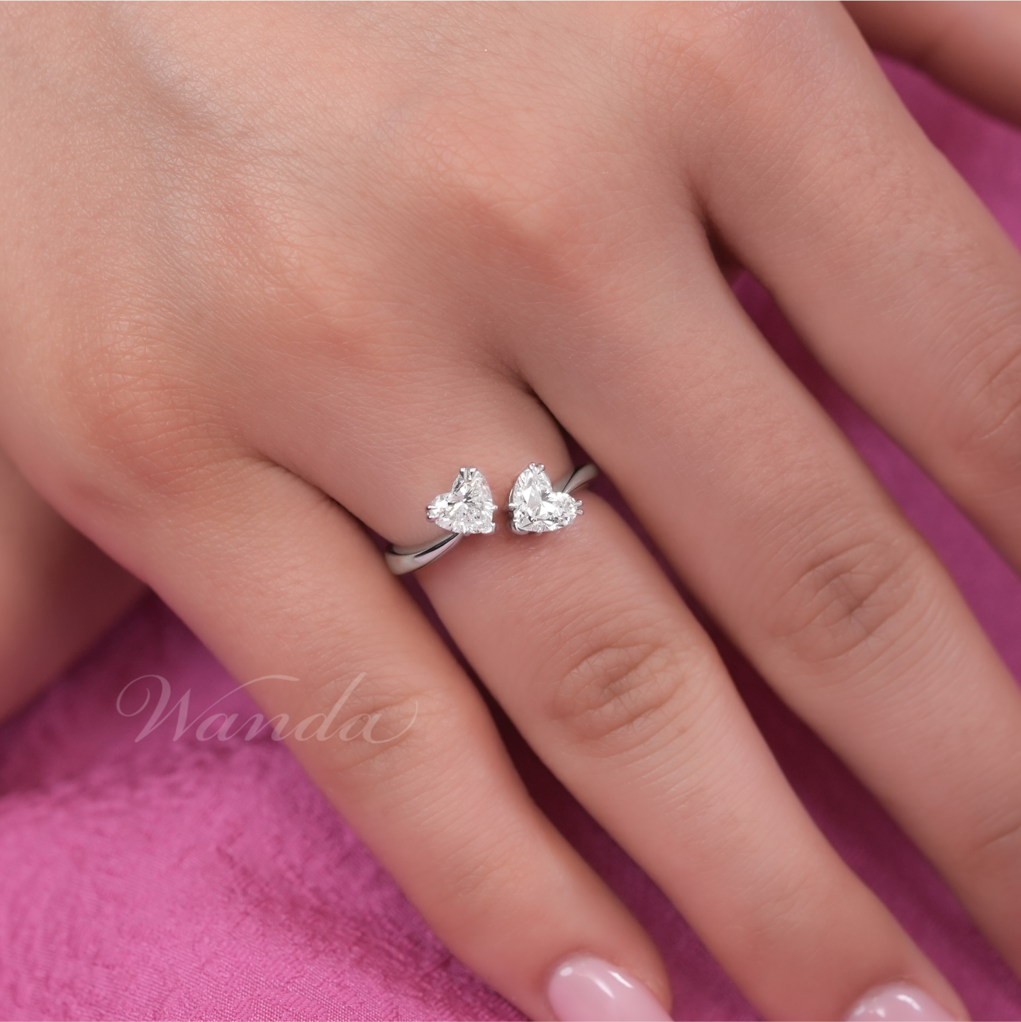 Makna Love Putih: Simbolisme, Filosofi, dan Pesan dalam Hubungan