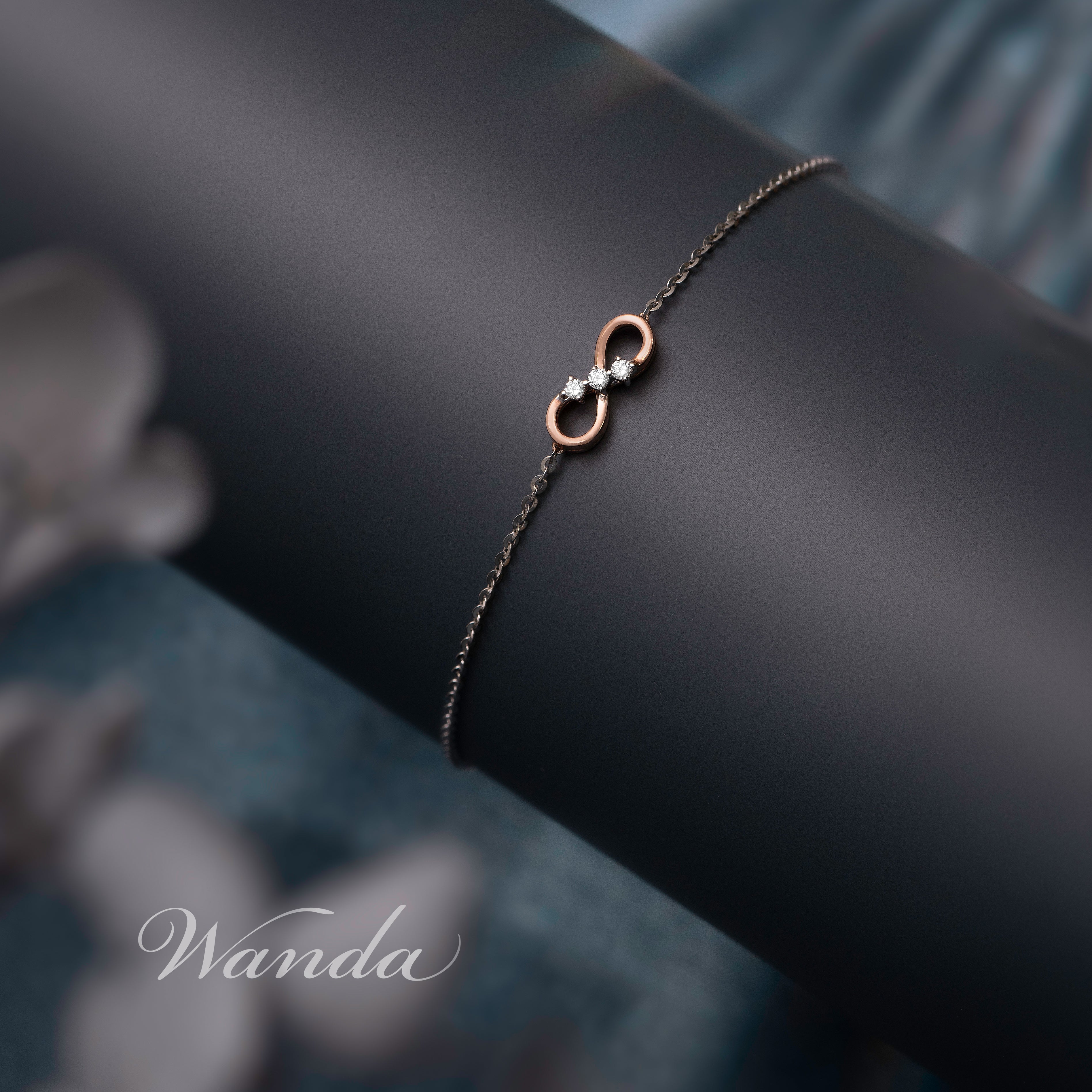 Cincin Infinity: Simbol Cinta yang Tak Berujung dan Keindahannya yang Abadi