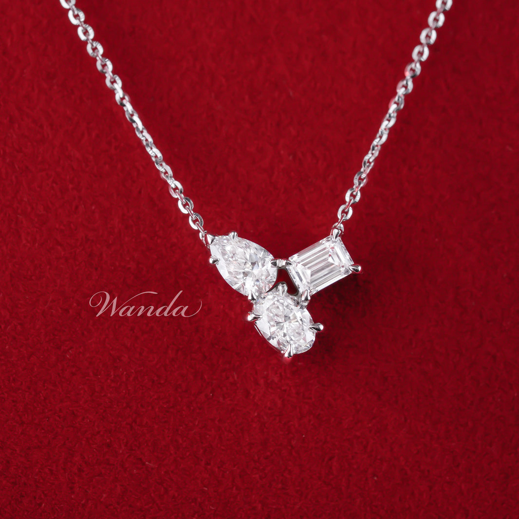D color VVS diamond pendant