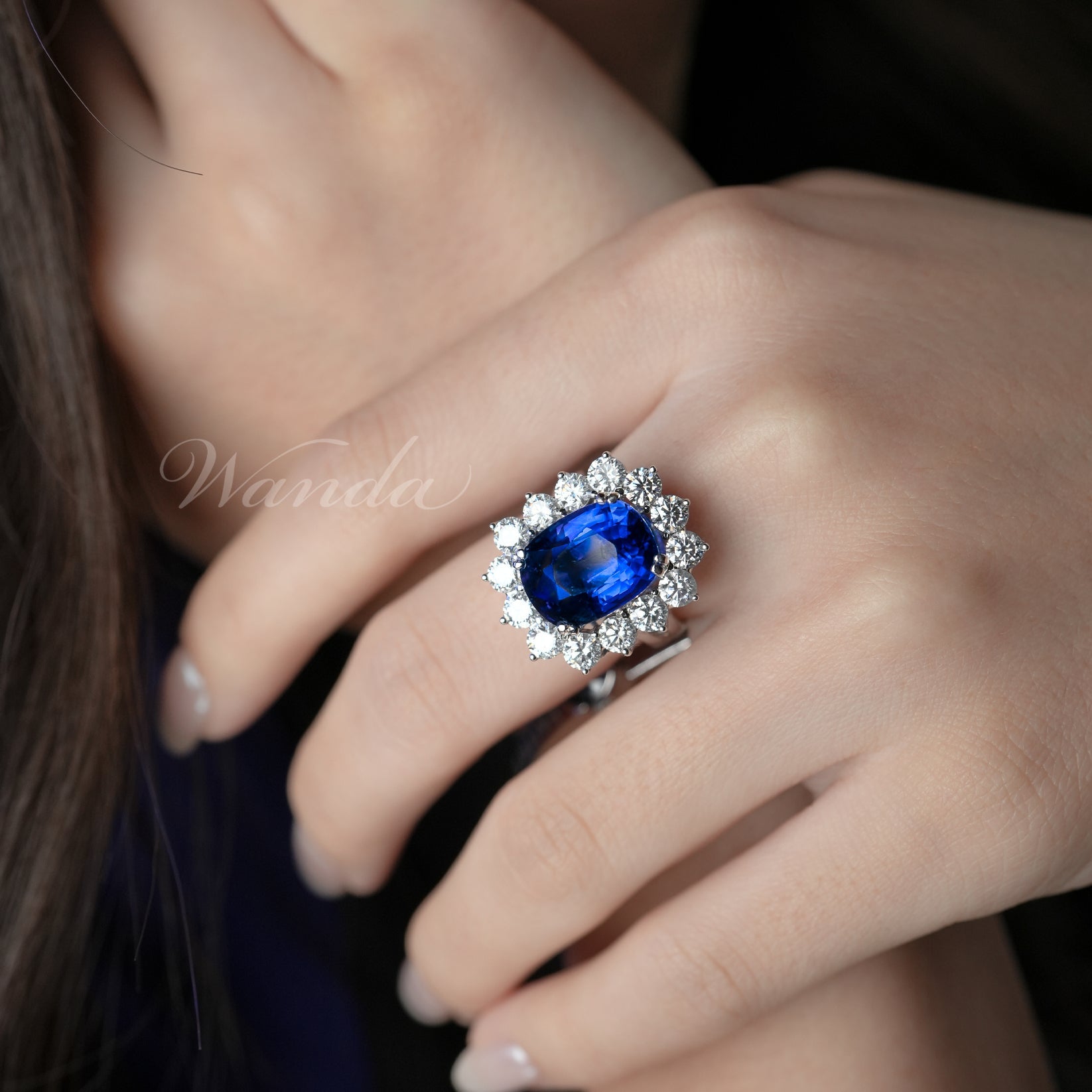 Safir Biru: Keindahan Abadi dari Kedalaman Bumi