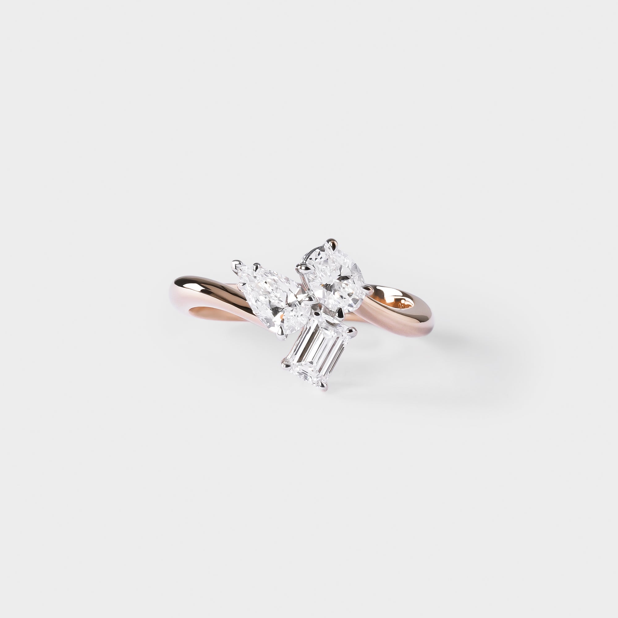 Ladies Ring Aura